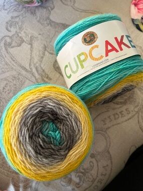 Lion Brand Cupcake Yarn discontinued sku